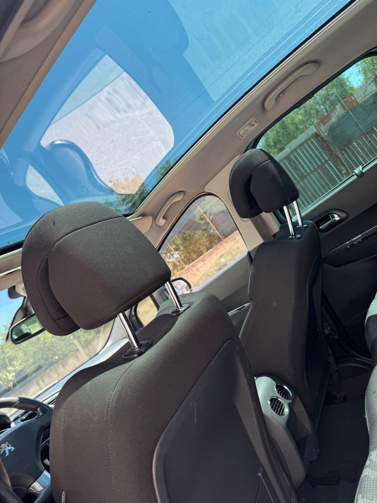 Peugeot 3008 2.0 HDi 150CV Business