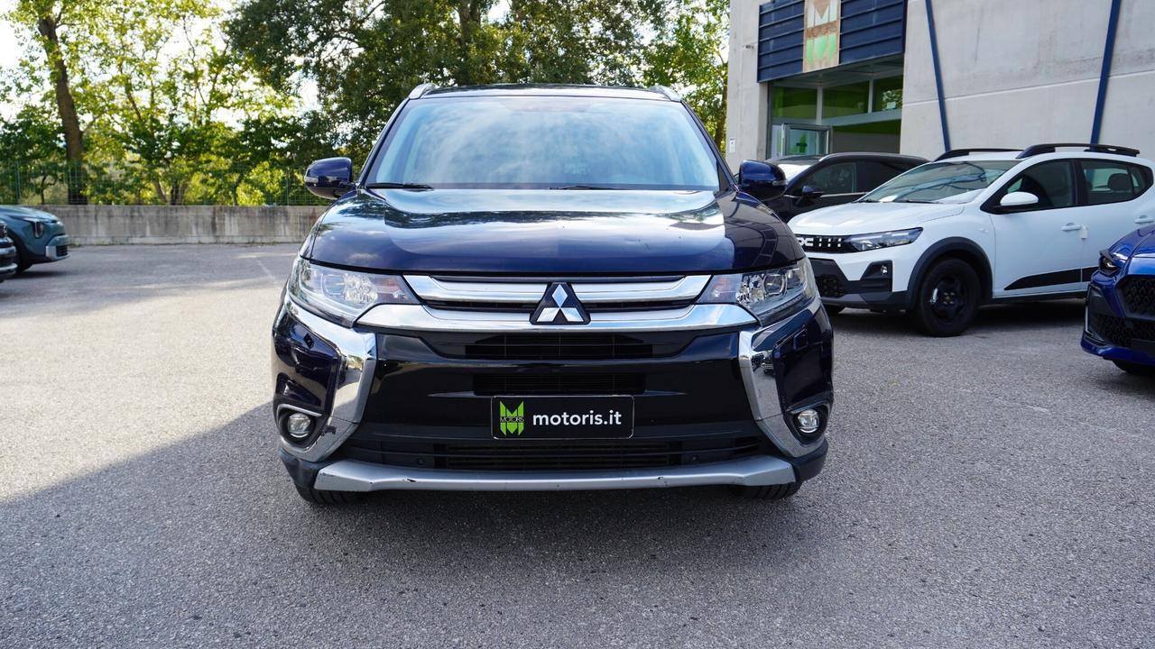 Mitsubishi Outlander 2.2 DI-D 4WD Intense