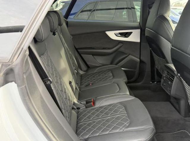 AUDI Q8 45 TDI quattro tiptronic sport S-line Tetto