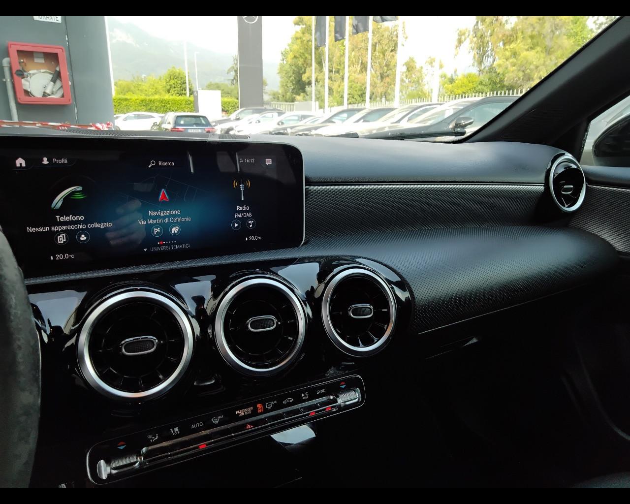 Mercedes-Benz Classe A - W177 2018 - A 180 d Sport auto