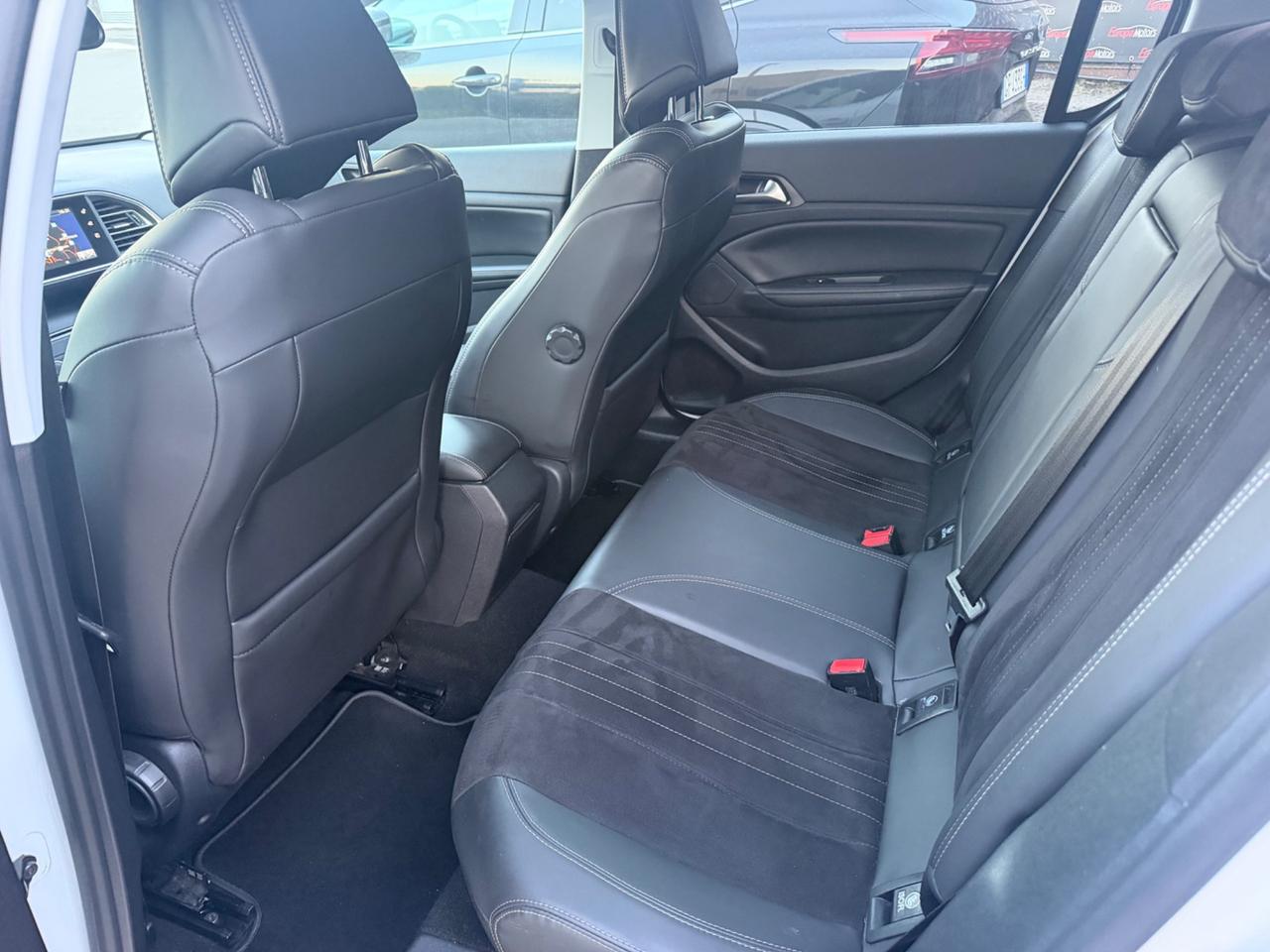 Peugeot 308 BlueHDi 120 S&S Allure