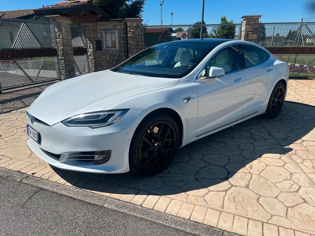 Tesla Model S Model S 100kWh Performance Dual Motor AWD