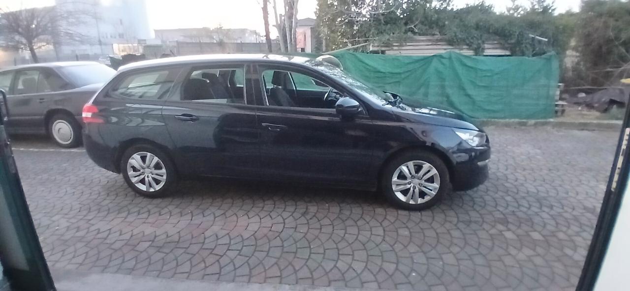 Peugeot 308 1.6 HDi s.w neopatentati