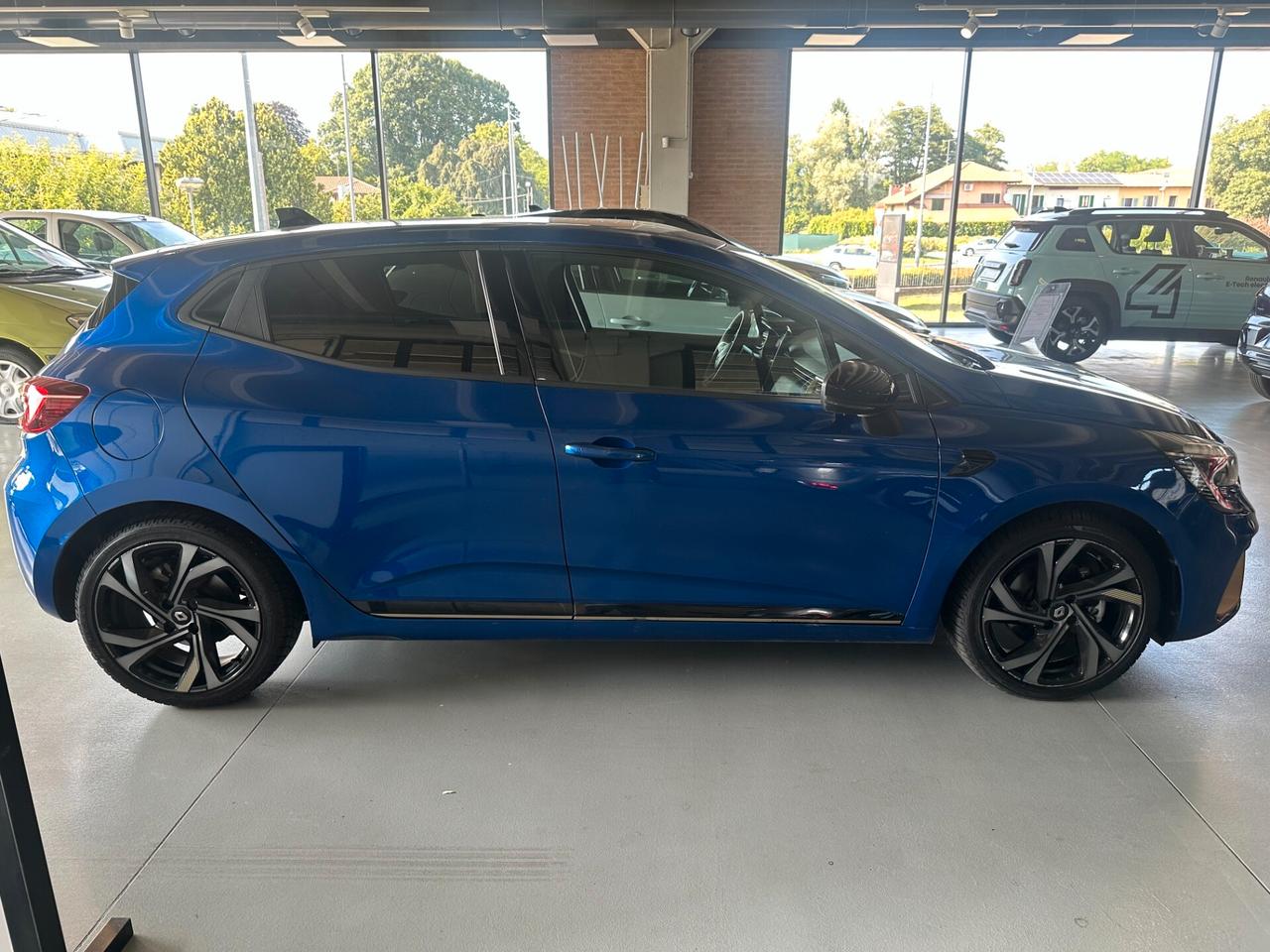 Renault Clio Full Hybrid E-Tech 145 CV 5 porte Engineered