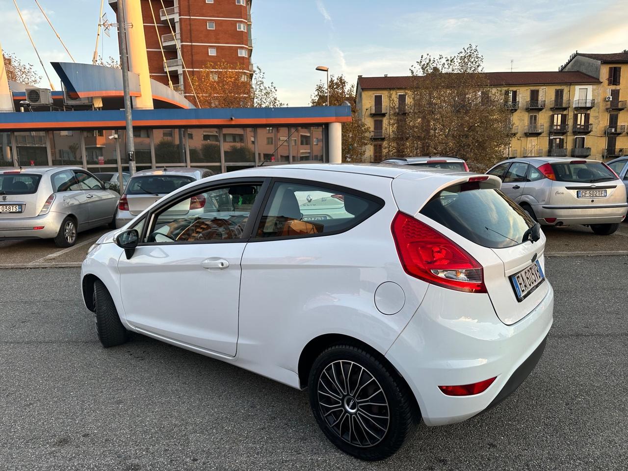 Ford Fiesta Fiesta 1.4 3 porte Bz.- GPL