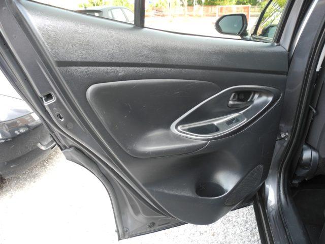 TOYOTA Yaris Cross 1.5 Hybrid E-CVT Business -Ok NEOPAT.-IVA detraib.