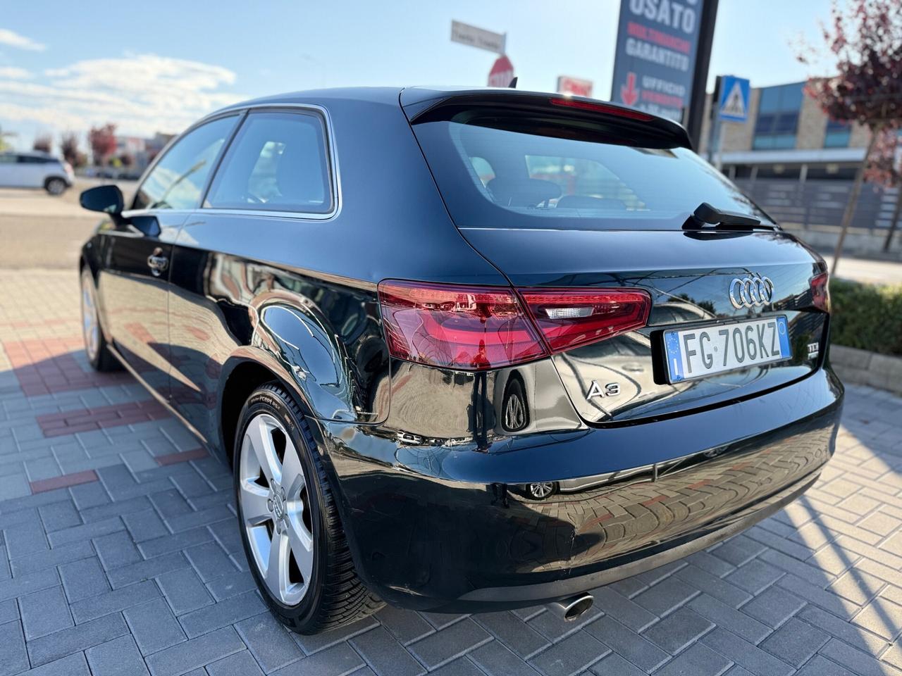 Audi A3 1.6 TDI Design 3 PORTE EURO6