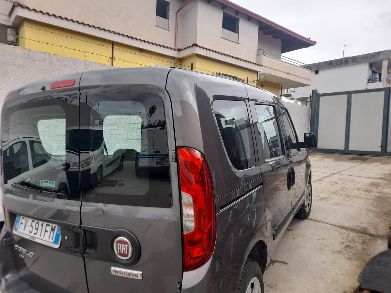 FIAT DOBLO' 1.6 105 CV AUTOCARRO N1 5 POSTI 2019
