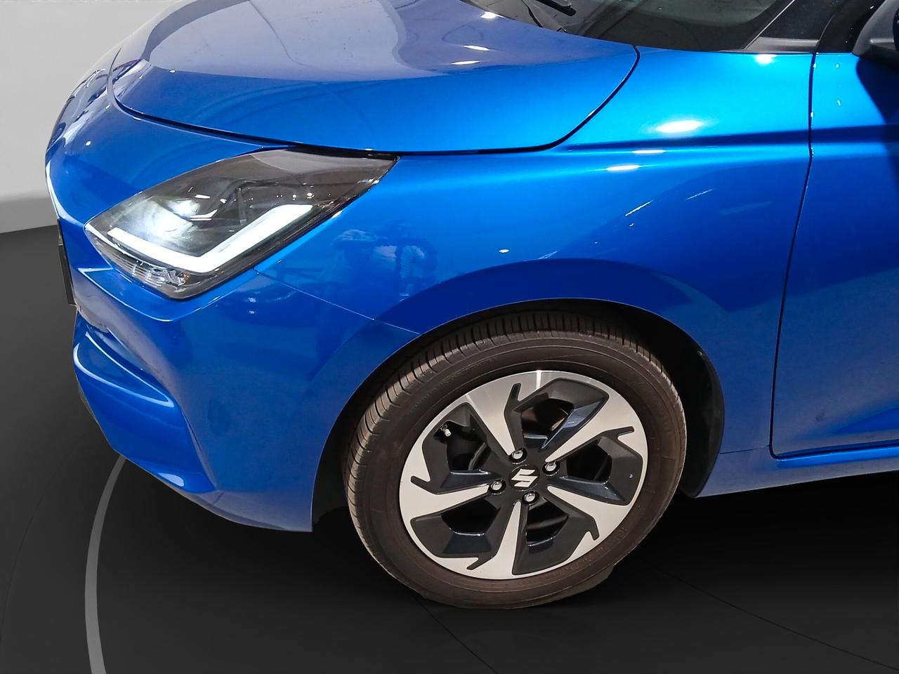 Suzuki Swift 1.2 Hybrid Top bicolor