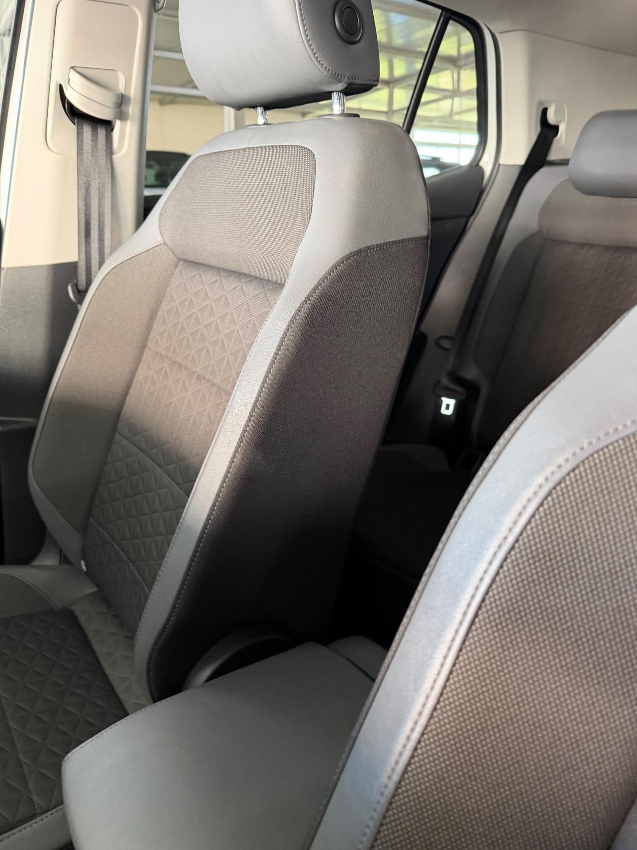 Volkswagen T-Cross 1.6 TDI DSG SCR Advanced 95CV R-LINE