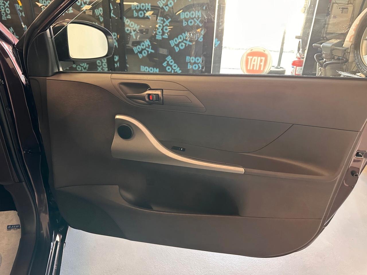 TOYOTA IQ 1.0 BENZINA CAMBIO AUTOMATICO