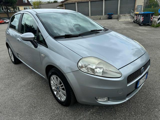 FIAT Grande Punto neopatentati Bellissima 1.4 Starjet 16V 5P Emotion
