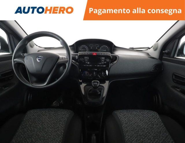 LANCIA Ypsilon 1.0 FireFly 5 porte S&S Hybrid Ecochic Silver