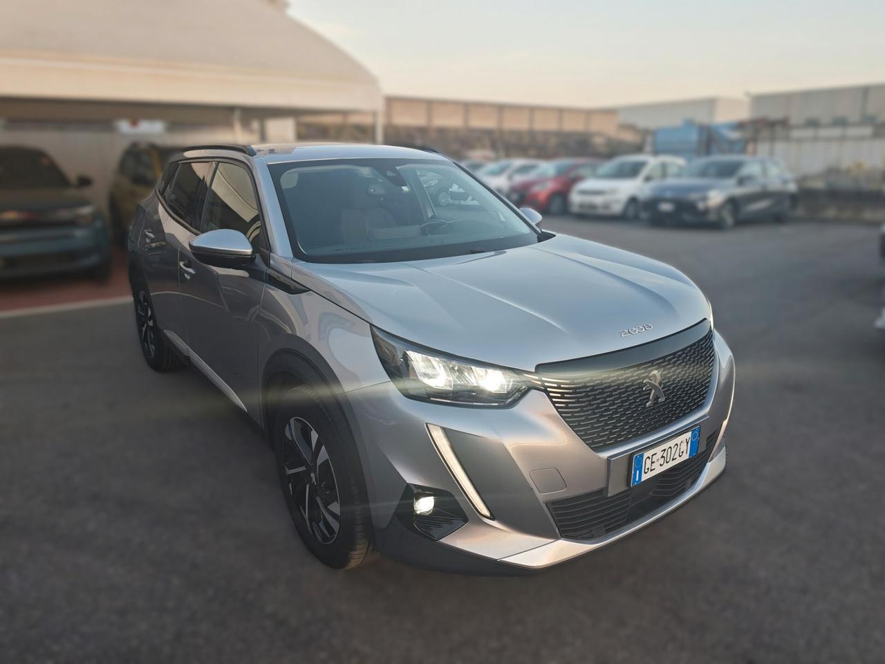 Peugeot 2008 1.5 110CV - PARI AL NUOVO