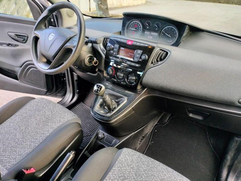 Lancia Ypsilon 1.2 69 CV 5 porte S&S Elefantino Blu