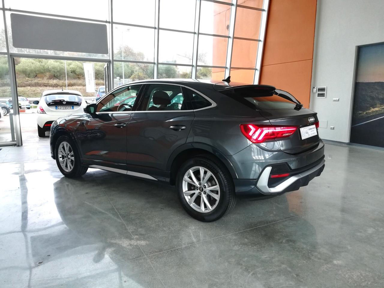 Audi Q3 SPB 35 TDI S tronic line edition