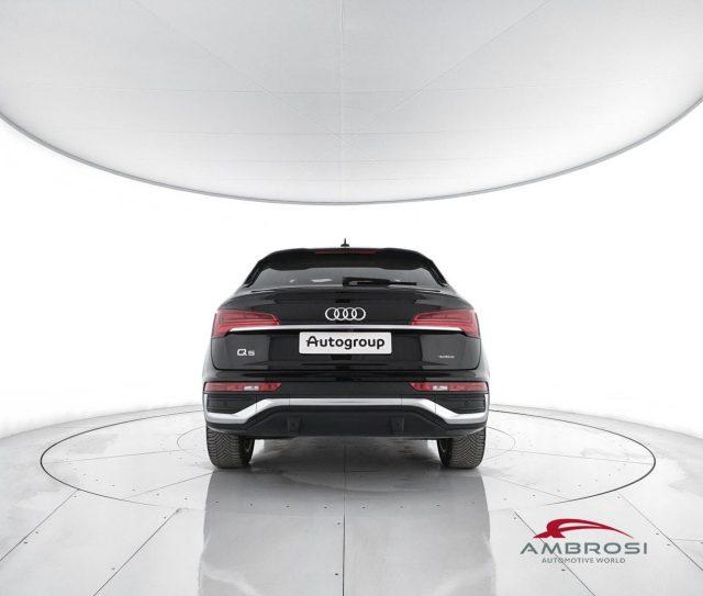 AUDI Q5 S-LINE SPORTBACK 40 2,0 Quattro