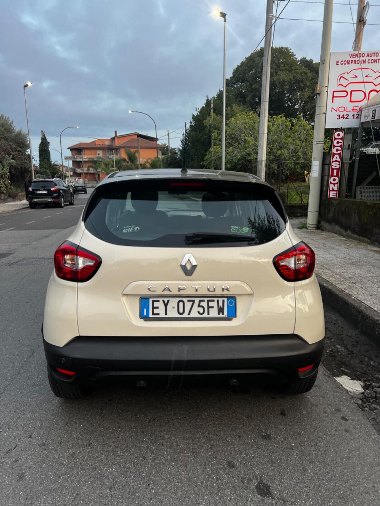 Renault Captur 1.5 dCi 90 CV neopatentati 2015