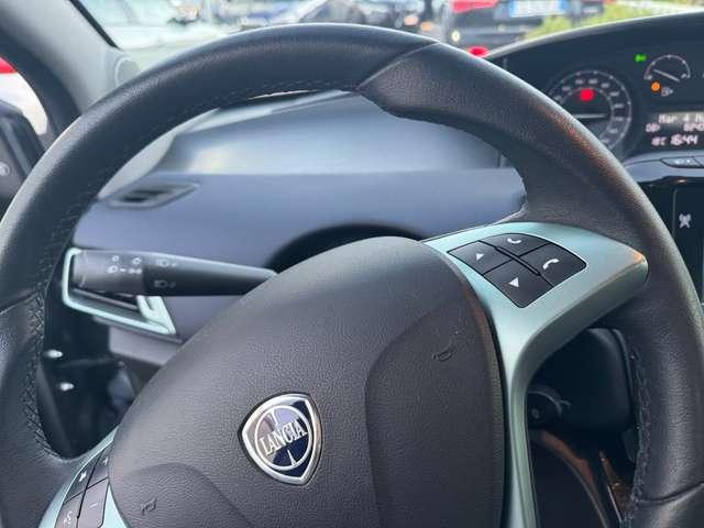 Lancia Ypsilon 1.0 FireFly 5 porte S&S Hybrid Platino