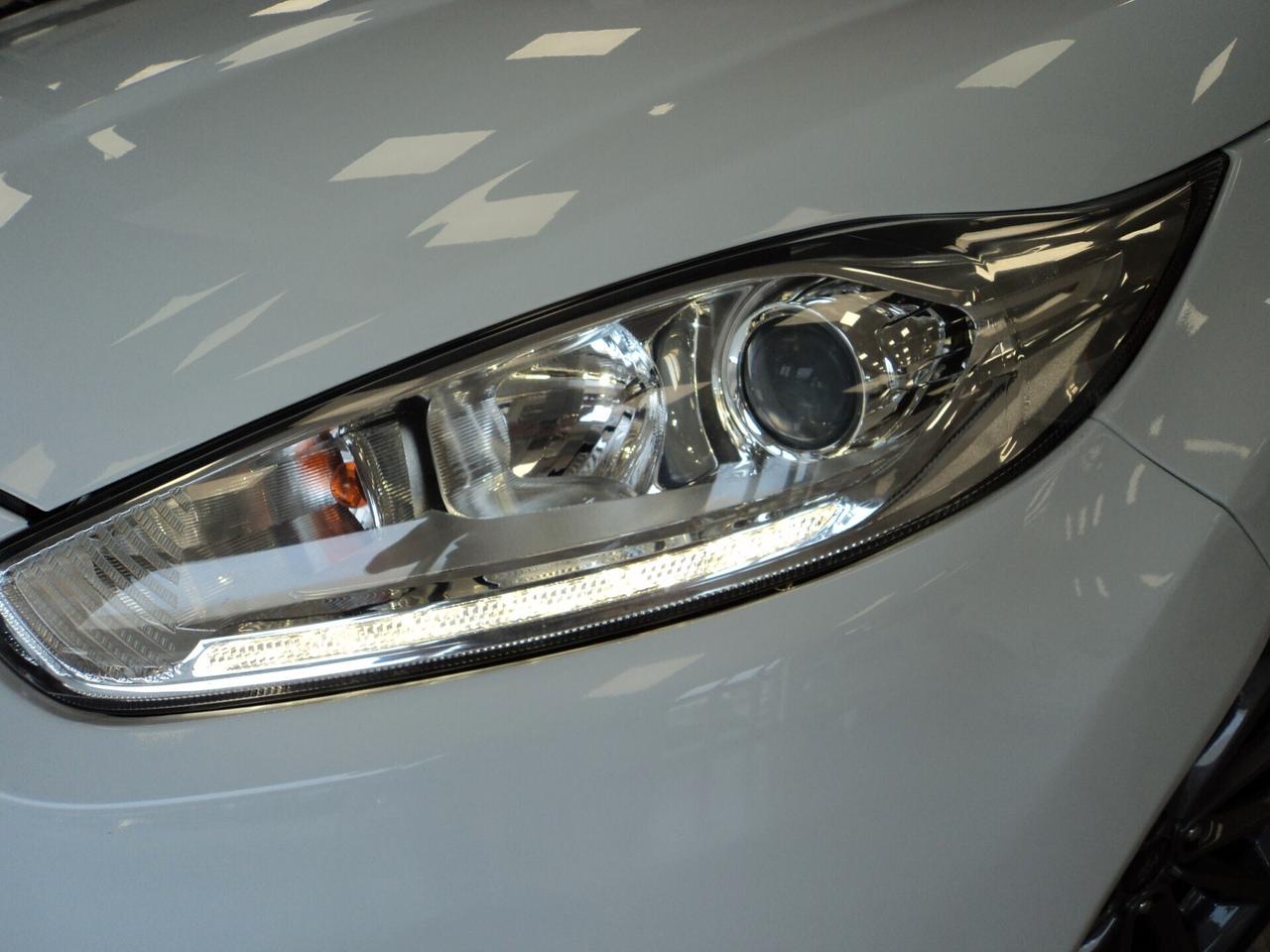 Ford Fiesta 1.5 TDCi 5 porte ST-Line