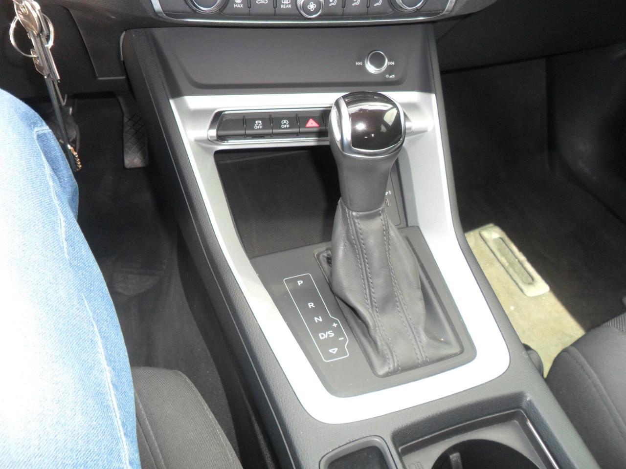 Audi Q3 35 TDI quattro S tronic line edition