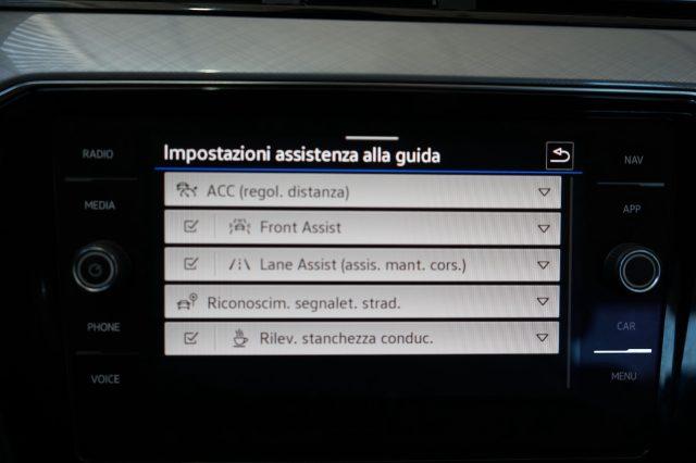 VOLKSWAGEN Passat Variant 2.0 TDI SCR EVO DSG Business