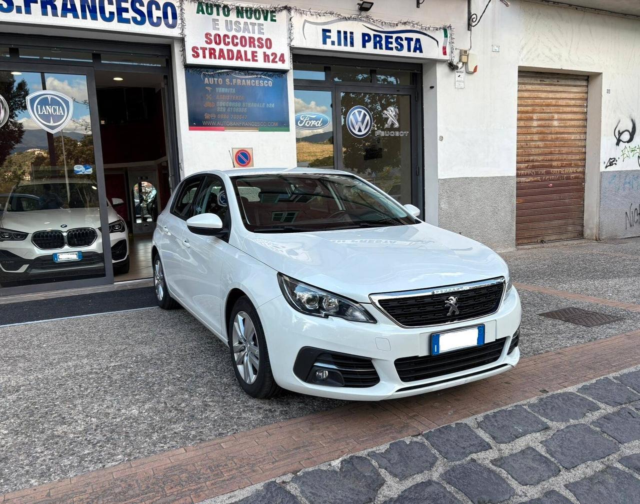 Peugeot 308 1.5 Business 100cv - 2019