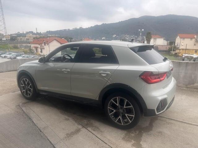 Audi A1 allstreet 25 TFSI Admired