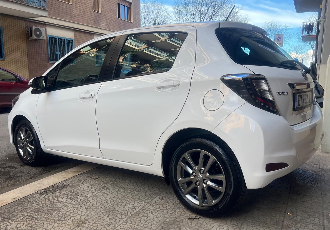 Toyota Yaris 1.0 5 porte Lounge