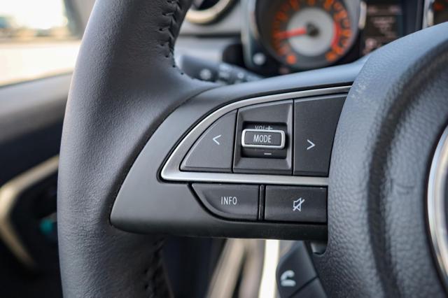 SUZUKI Jimny Nomade 1.5 GLX Autovettura 4 Posti Cambio Autom.
