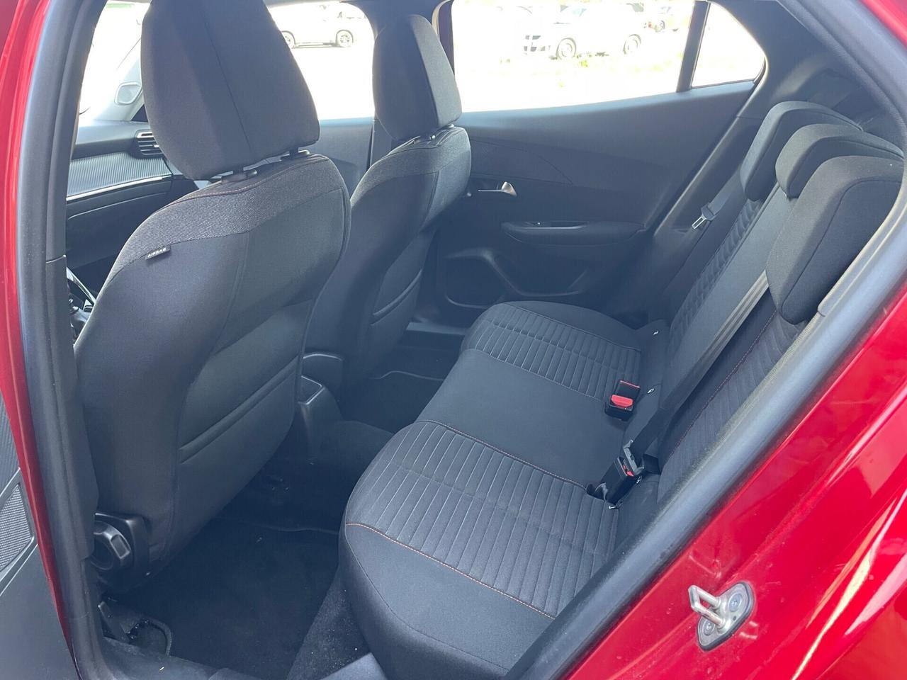 Peugeot 2008 PureTech 130 S&S *Neopatentati*Solo 51000*
