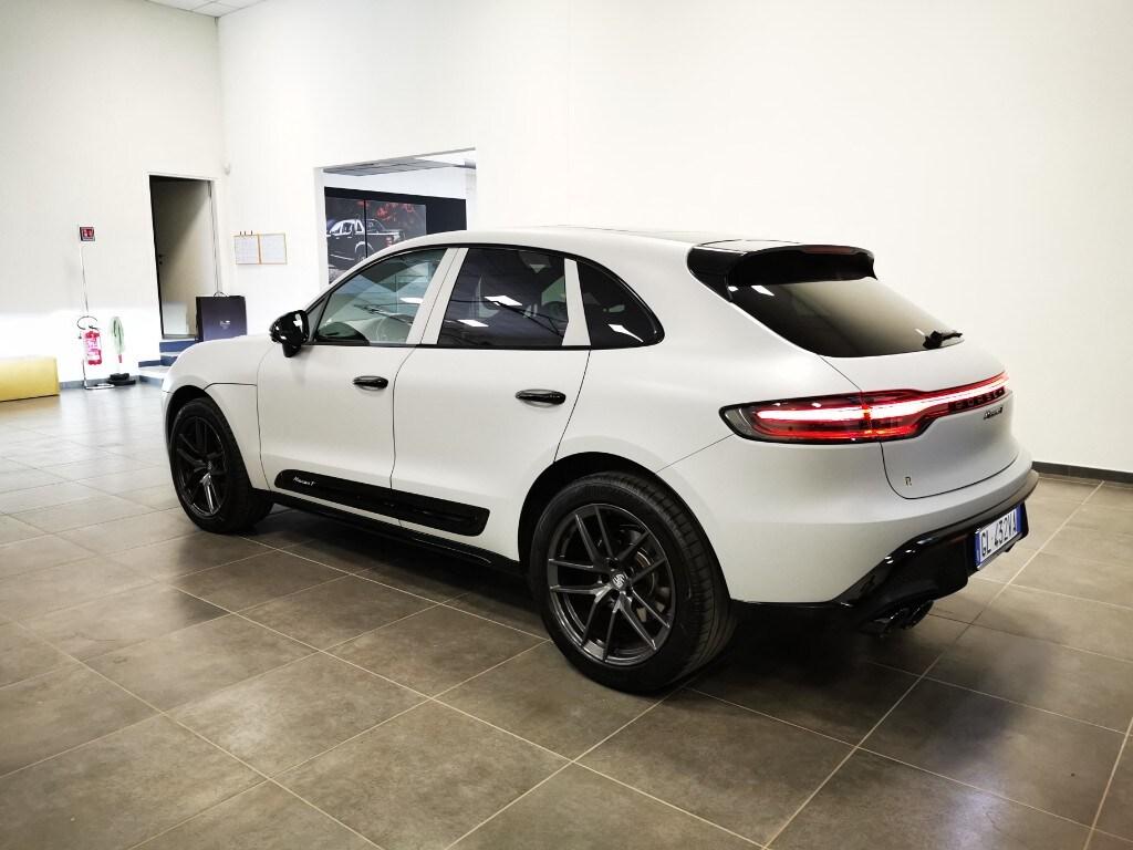 PORSCHE Macan 2.0 T