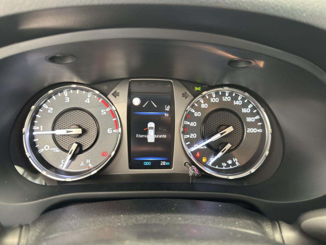 Toyota Hilux MY25 2.8 d-4d double cab Comfort