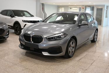 BMW 116D 115CV STEPTRONIC BUSINESS ADVANTAGE ( FARI LED - BMW DIGITAL COCKPIT - NAVI - MIRROR - PDC )