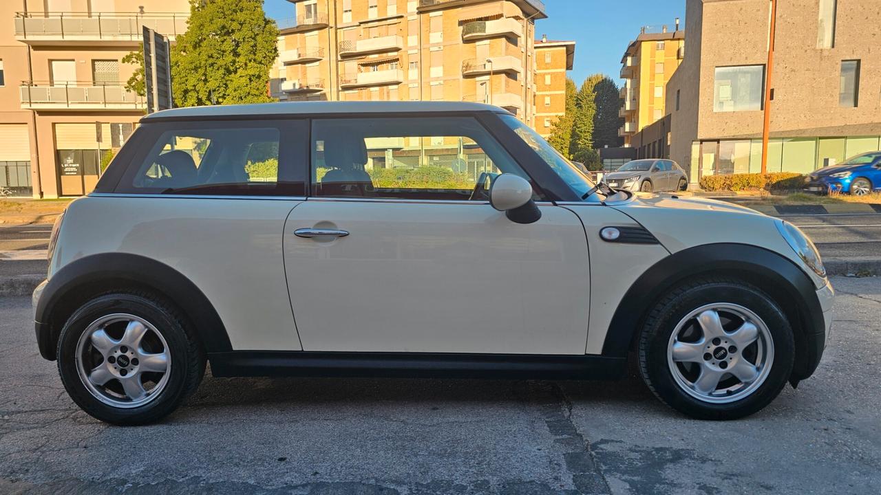 Mini 1.6 16V Cooper D Chili