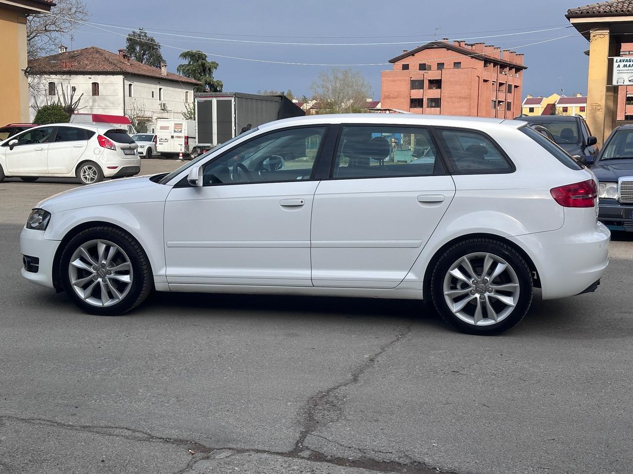 Audi A3 SPB. 2.0 TDI F.AP. S tronic solo 140 mila km