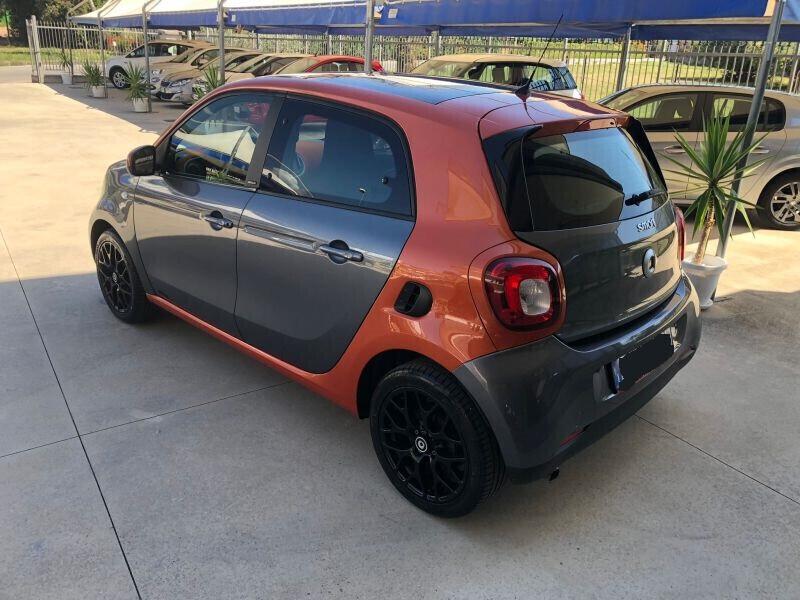 Smart ForFour 1.0 71cv anno 2015