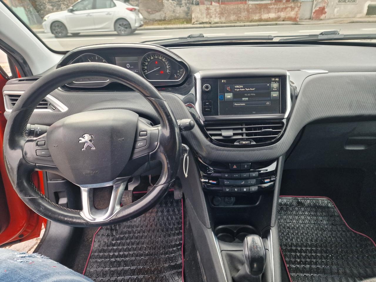 Peugeot 208 BlueHDi 75 5 porte Allure