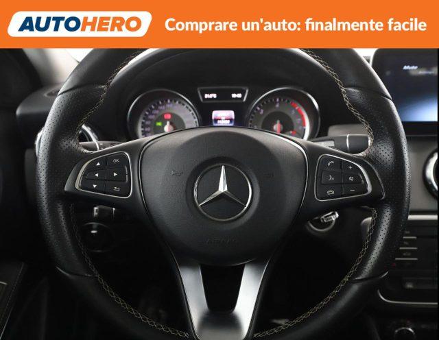 MERCEDES-BENZ GLA 220 d Automatic 4Matic Sport