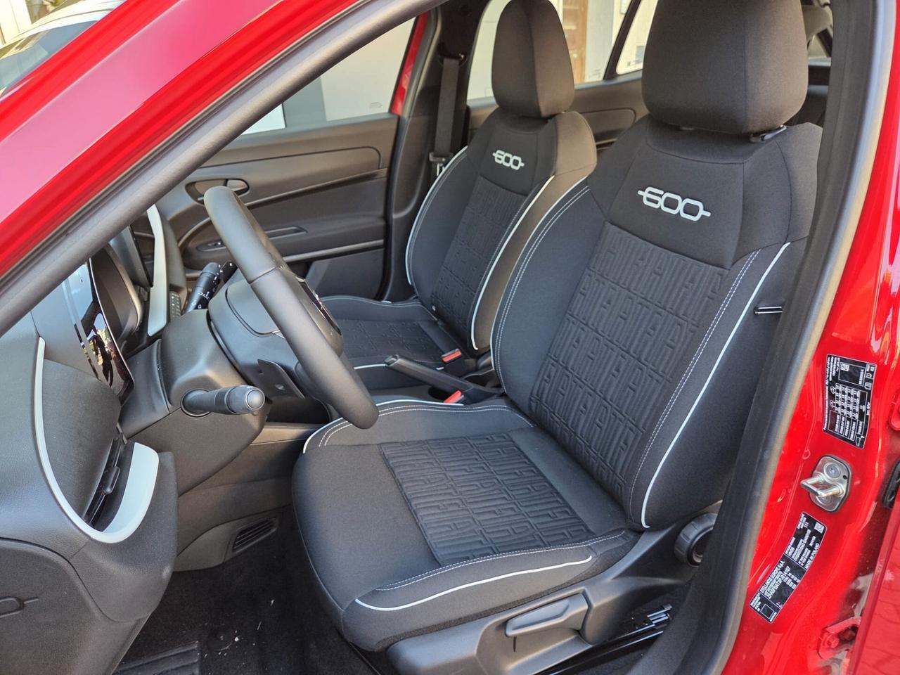 Fiat 600 Hybrid 110 CV DCT MHEV KM0