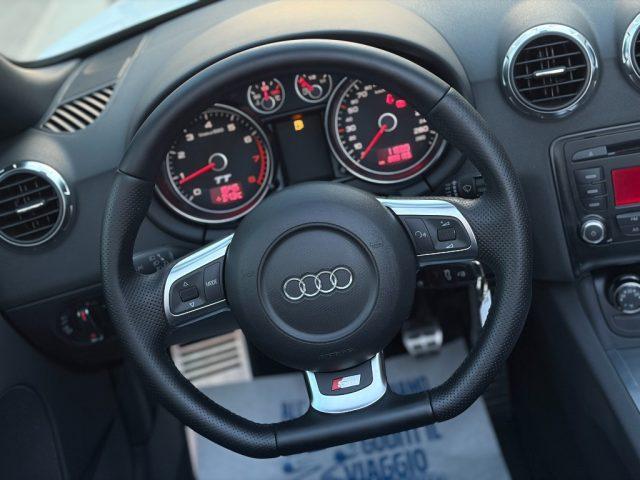 AUDI TT Roadster 1.8 TFSI S-line Bose