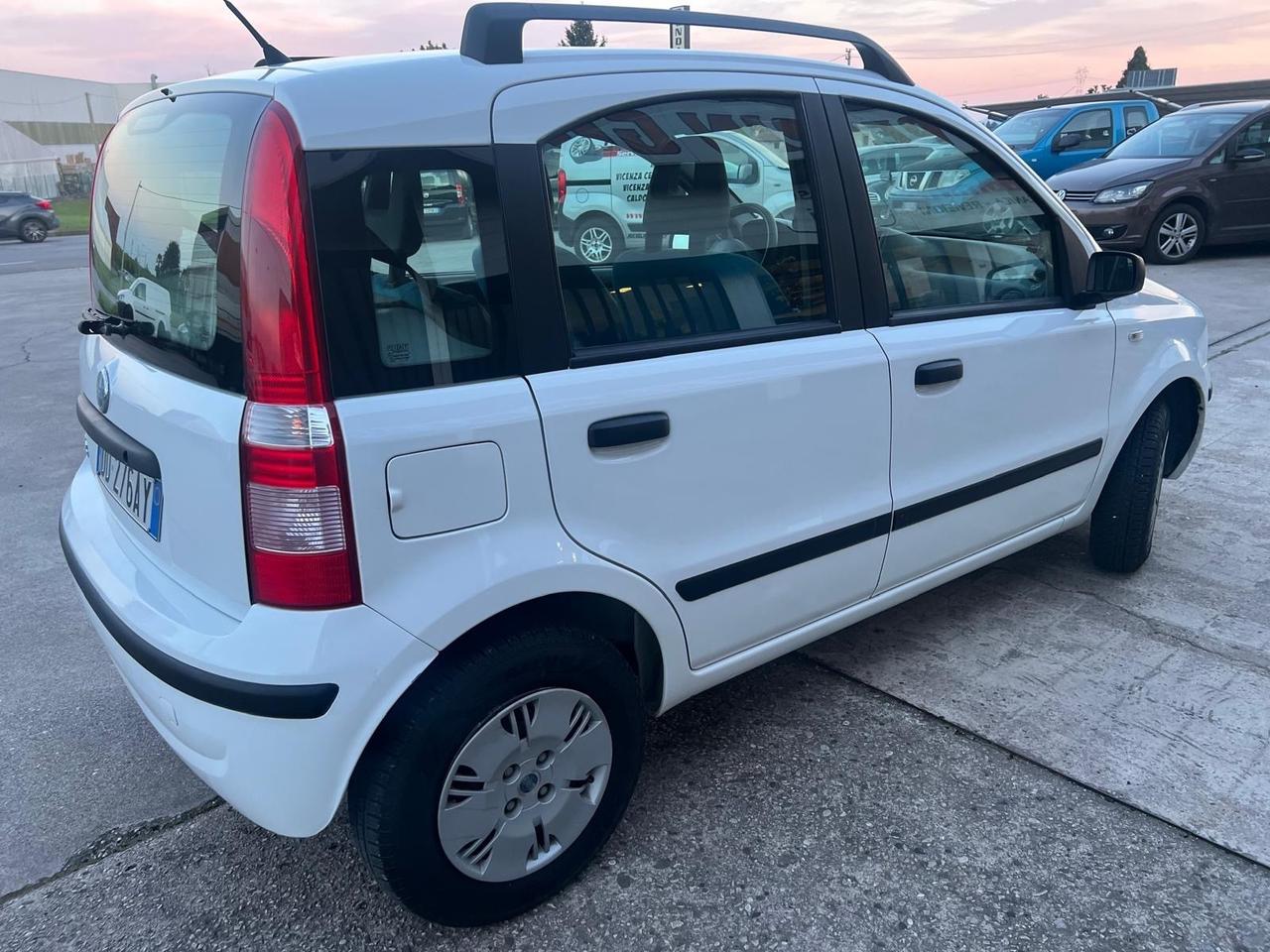 FIAT PANDA 1.2 BENZINA ANNO 2006 X NEOPATENTATI