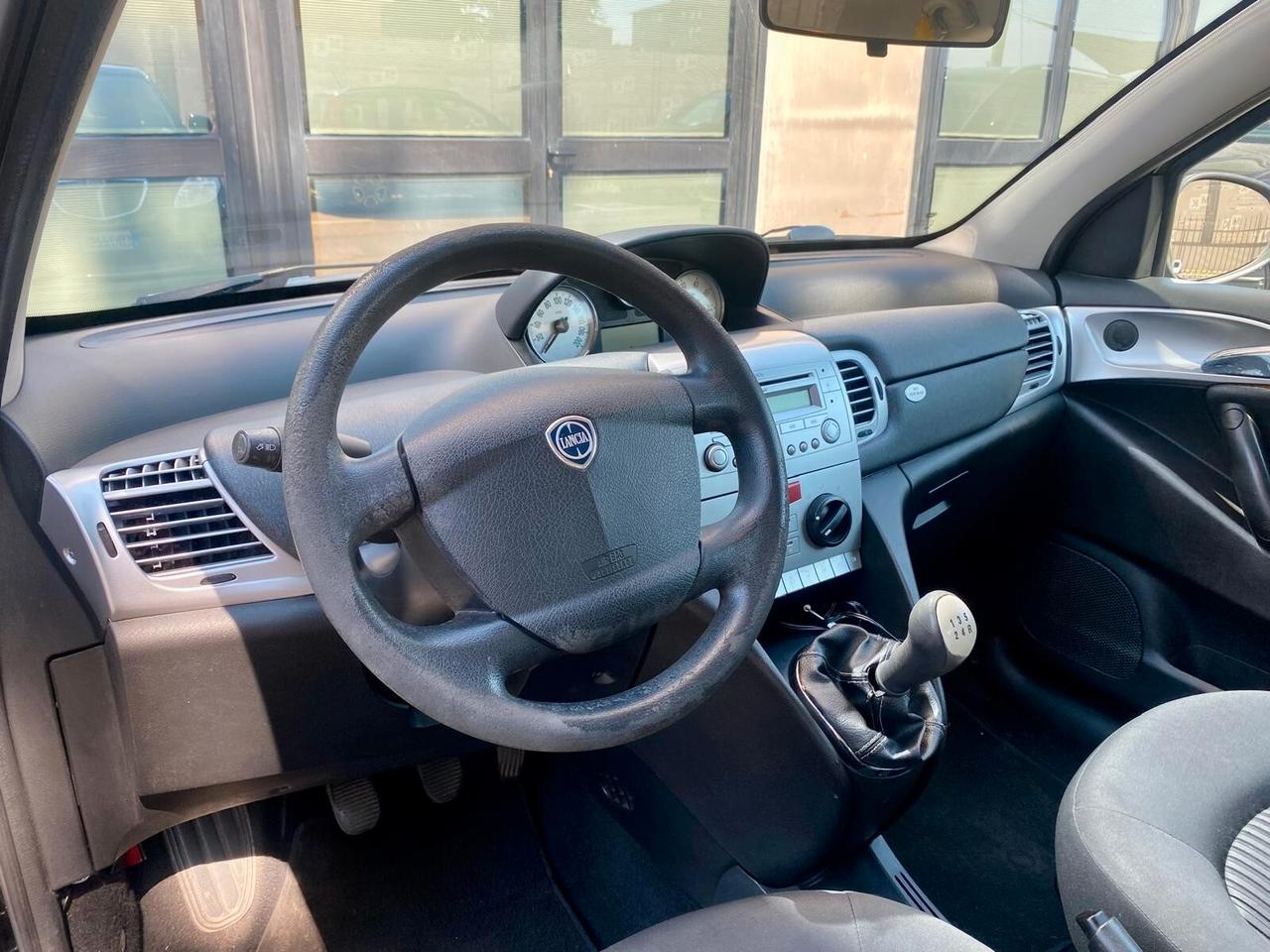 Lancia Ypsilon 1.3 MJT 75 CV Platinum GARANZIA