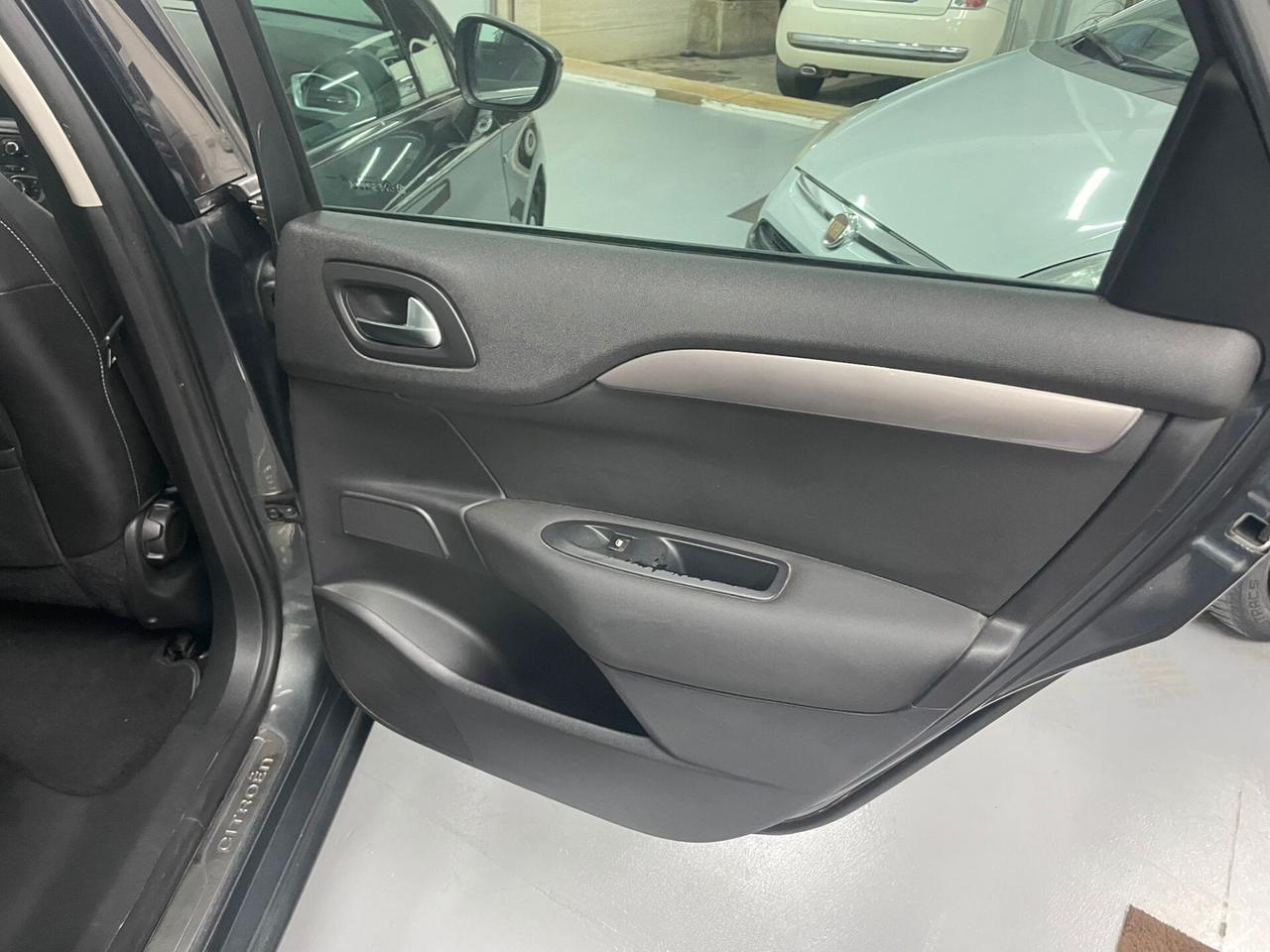 Citroen C4 1.6 e-HDi 115 airdream Exclusive