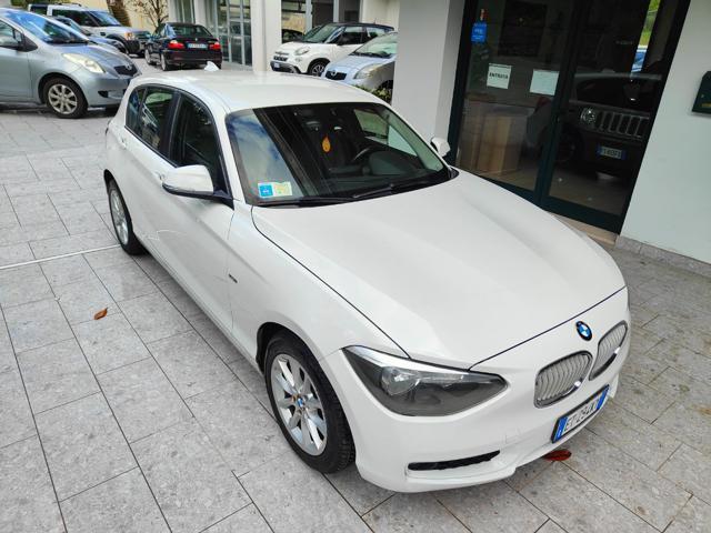BMW 118 d 5p. Unique
