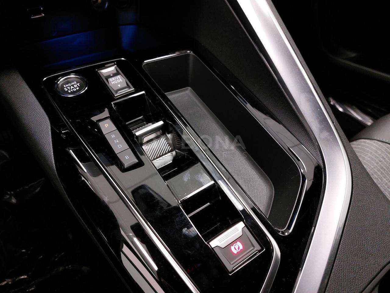 Peugeot 3008 1.6 hybrid phev allure pack 225cv e-eat8