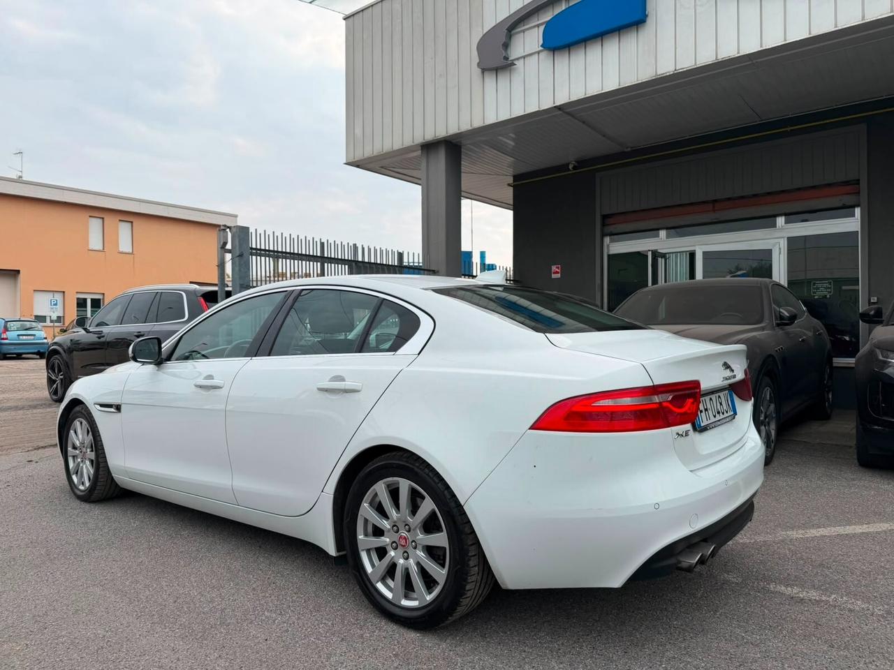 Jaguar XE XE 2.0d 180cv auto EURO 6
