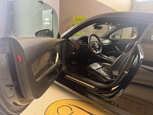 AUDI TT RS Coupé 2.5 TFSI quattro S tronic