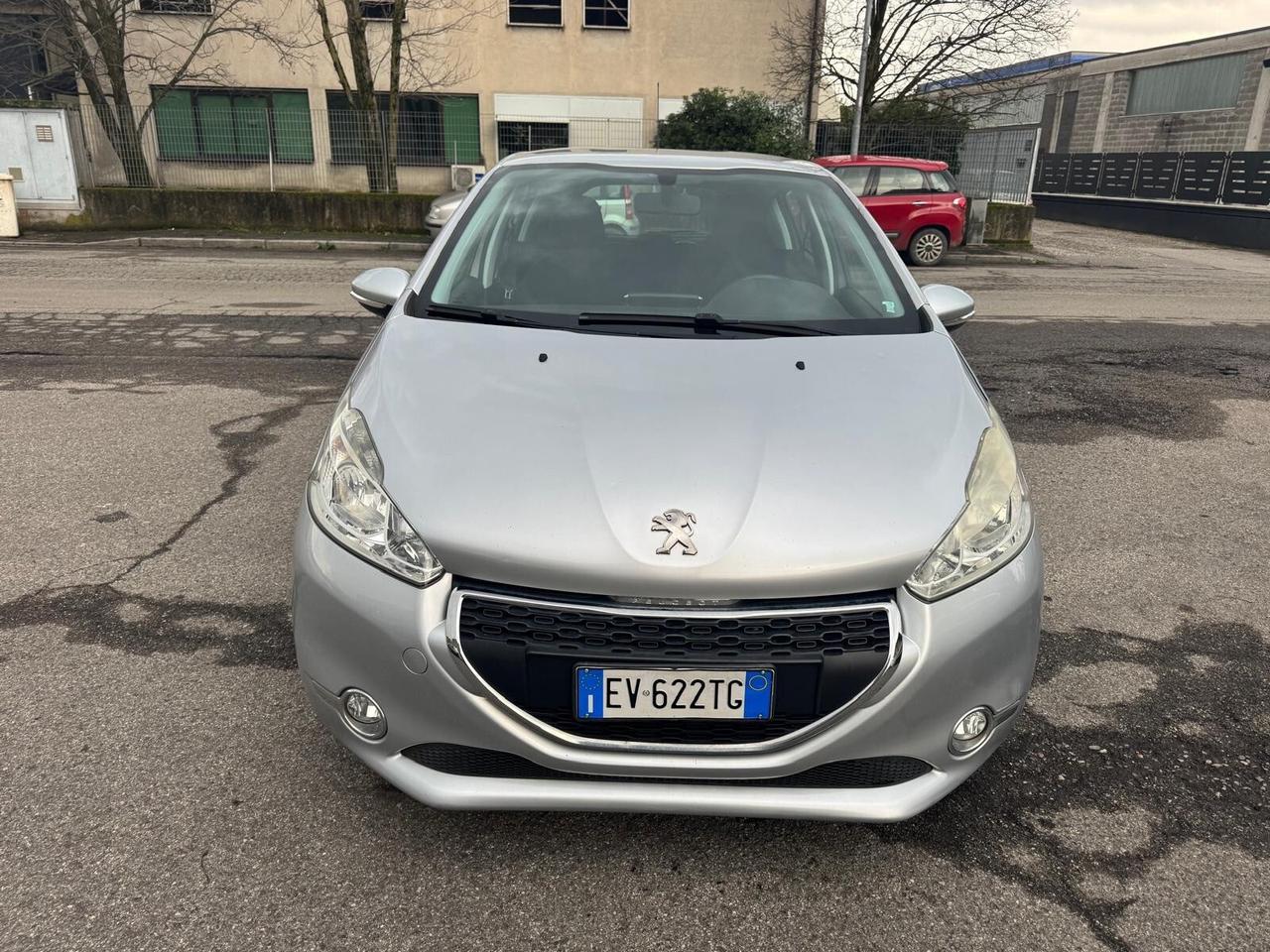 Peugeot 208 1400 Gpl fino 2034