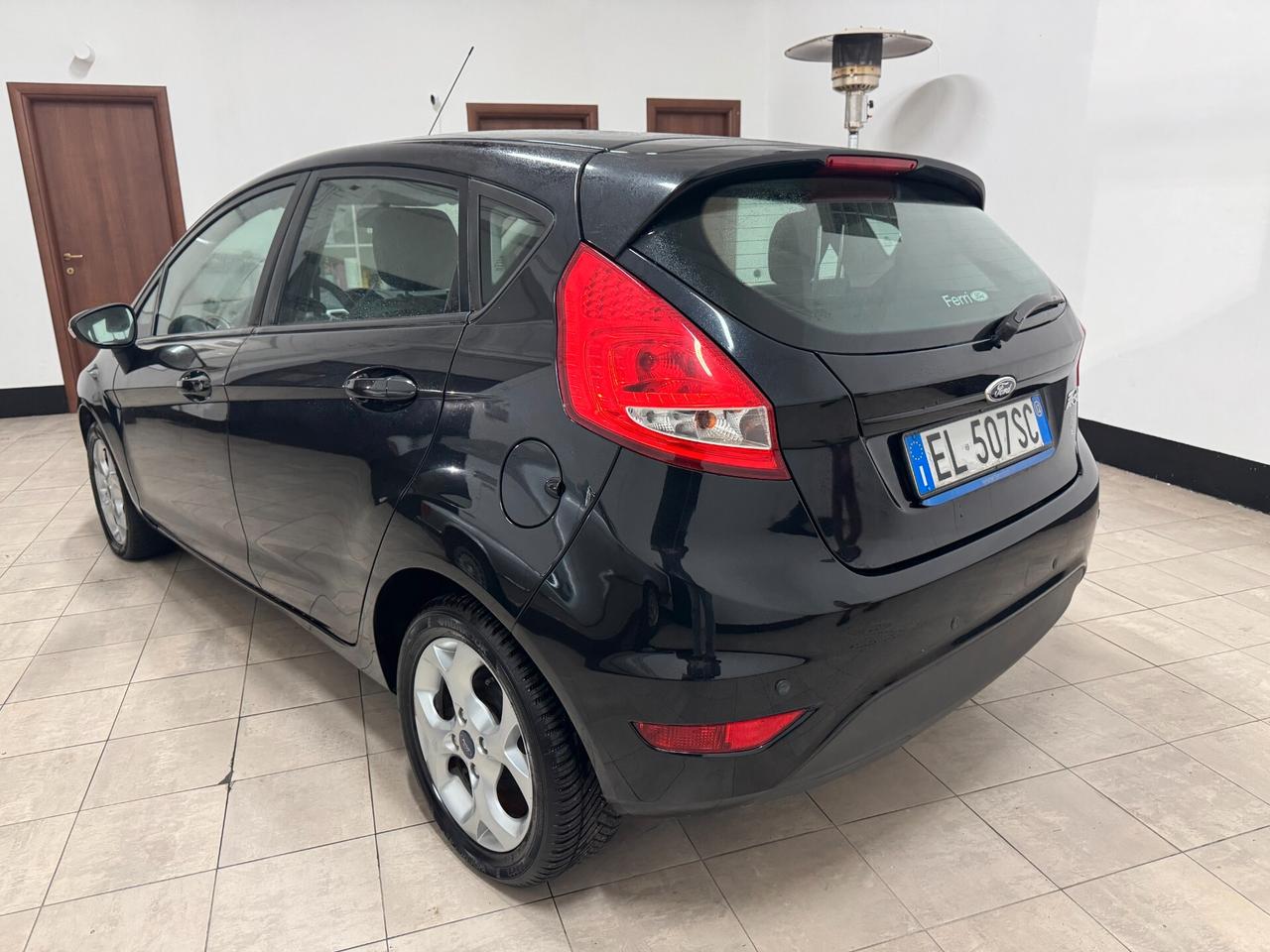 Ford Fiesta 1.4 16V 5p. Bz.- GPL Titanium Bs.